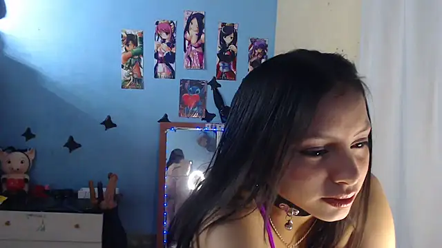 lizethavila online show from 04/18/26, 01:31