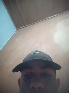 Snapshot of mestre637 chatting on 10/26/25, 06:47 mestre637 online show from 10/26/25, 06:47