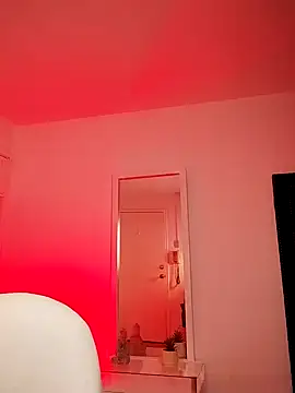 aleja cy online show from 09/30/25, 01:54