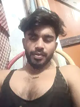 Snapshot of Hotraj24 chatting on 10/28/25, 10:52 Hotraj24 online show from 10/28/25, 10:52