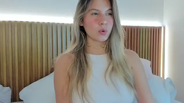 mia curry online show from 02/06/26, 06:33