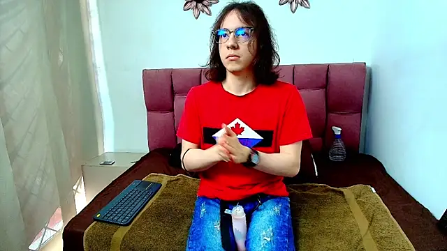 Snapshot of SnowyX_ chatting on 10/11/25, 12:47 SnowyX online show from 10/11/25, 12:47