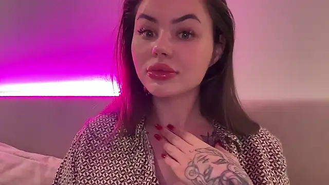 AlmaryKim online show from 09/19/25, 09:04