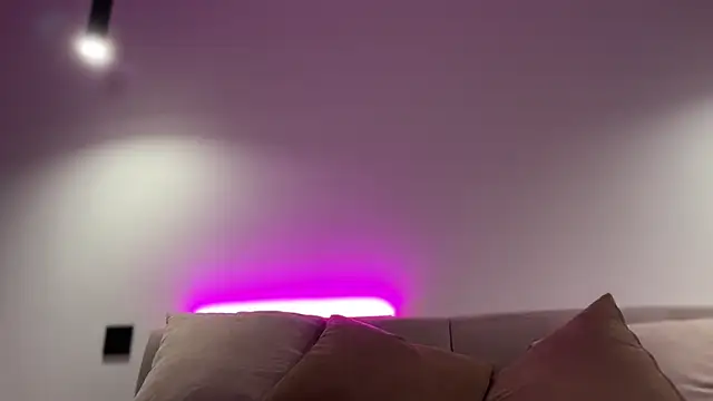 AlmaryKim online show from 09/21/25, 09:16