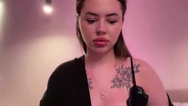 AlmaryKim online show from 09/24/25, 08:01