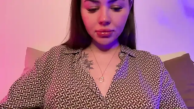 AlmaryKim online show from 04/28/26, 06:57