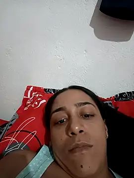 LucyAndBella online show from 12/20/25, 11:01