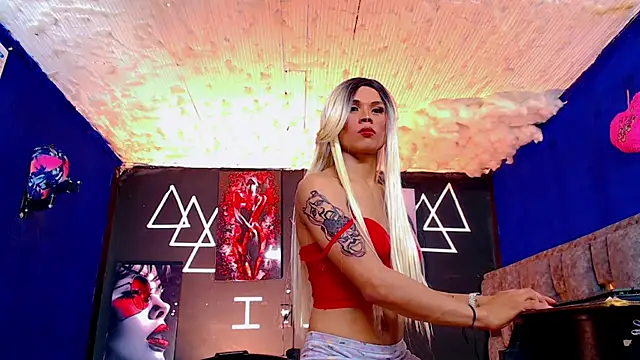 Fersexy Dolls online show from 10/29/25, 02:47