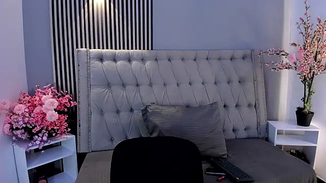 Xiomara Stwart online show from 01/11/26, 12:15