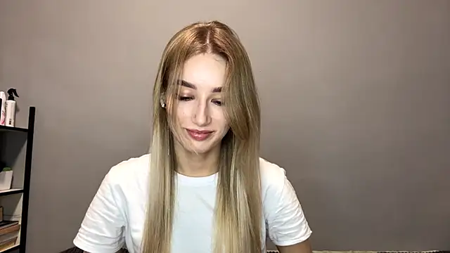 SweetCatherine online show from 09/30/25, 11:59