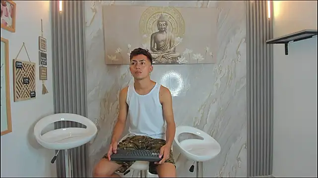 VERY HOT GUYS online show from 01/16/26, 01:26