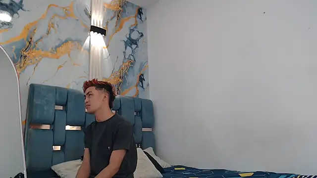 VERY HOT GUYS online show from 02/07/26, 01:15