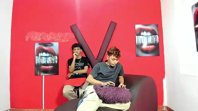 VERY HOT GUYS online show from 04/11/26, 07:18