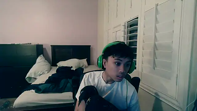 youngasianboy2007 online show from 02/07/26, 08:29