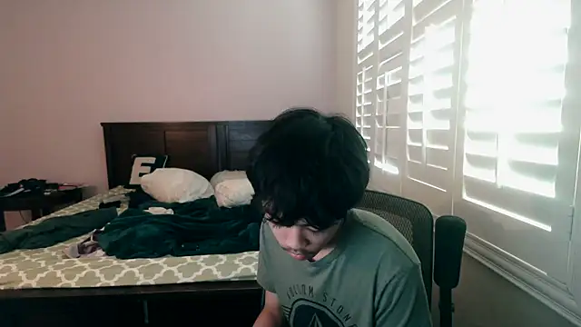 youngasianboy2007 online show from 04/20/26, 05:16