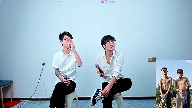 Snapshot of Cate-boy chatting on 11/13/25, 11:36 Cate-boy online show from 11/13/25, 11:36