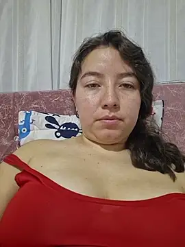 Snapshot of annyaparis chatting on 02/04/26, 01:44 annyaparis online show from 02/04/26, 01:44
