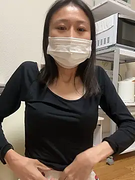 Snapshot of mia2_jp chatting on 11/04/25, 10:58 mia2 jp online show from 11/04/25, 10:58