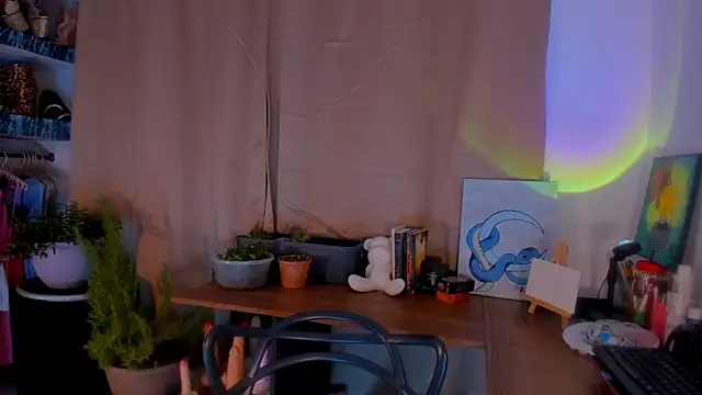 AmaruBloom online show from 12/16/25, 06:51