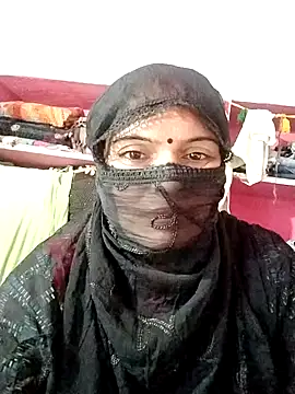 Snapshot of LOVE-VIKA chatting on 10/27/25, 05:44 LOVE-VIKA online show from 10/27/25, 05:44