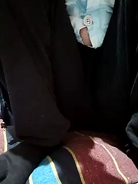 LOVE-VIKA online show from 11/23/25, 01:27