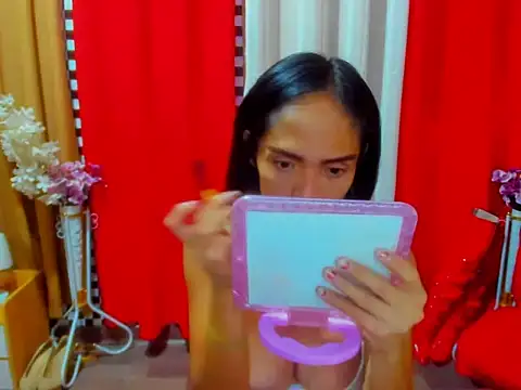 xAsianTOPModelx online show from 04/18/26, 10:21