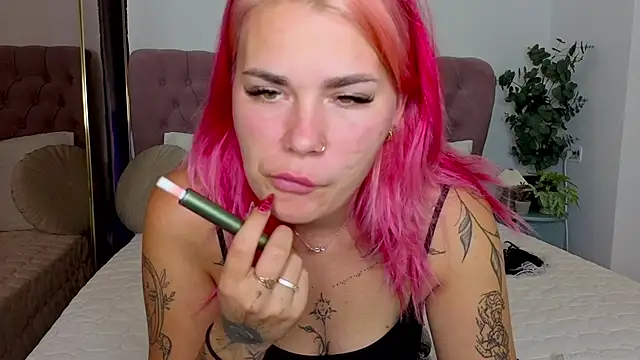 Snapshot of Naughty_kittyy1 chatting on 10/02/25, 12:39 Naughty kittyy1 online show from 10/02/25, 12:39