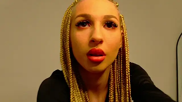 Sia a online show from 12/14/25, 12:43