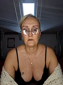 Jenny Blum online show from 11/19/25, 11:54