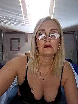 Jenny Blum online show from 12/16/25, 11:15