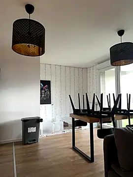 LaPetiteKim online show from 10/28/25, 08:51