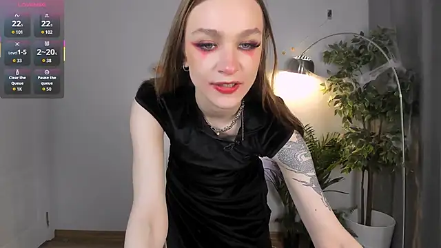 PollyMayer online show from 10/30/25, 09:04