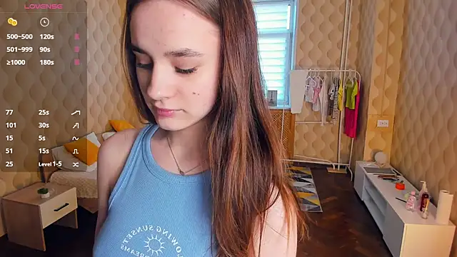 JinnyMcie online show from 12/14/25, 11:04