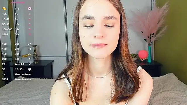 JinnyMcie online show from 04/03/26, 11:41