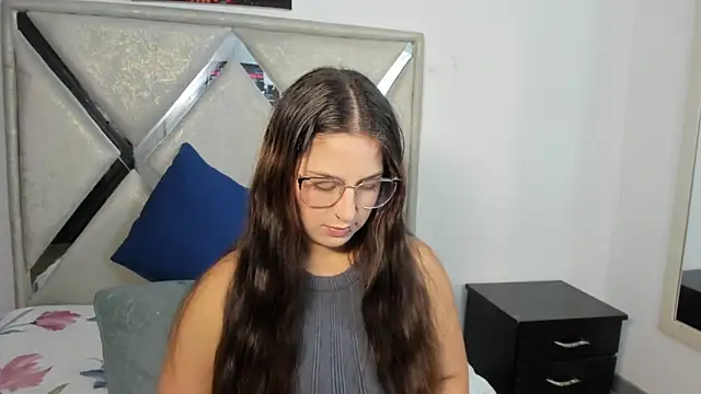 mia fox4 online show from 11/02/25, 01:35