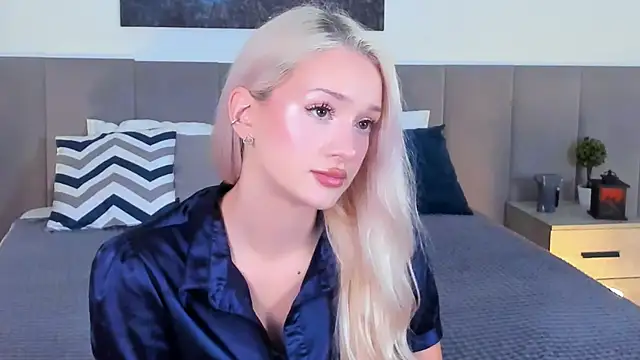 SugarWhisper online show from 10/11/25, 03:43