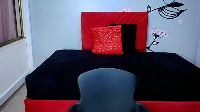 Charlotte  Gray online show from 10/18/25, 12:28
