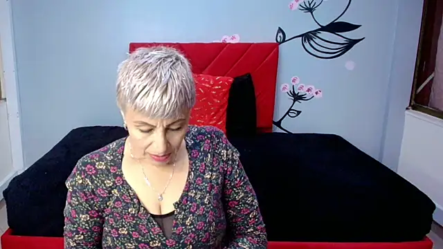 Charlotte  Gray online show from 10/21/25, 12:17