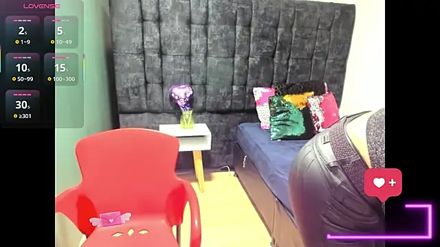 Charlotte  Gray online show from 01/14/26, 09:42