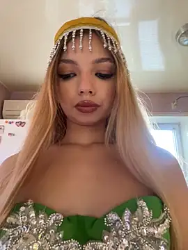  Siennaaa  online show from 11/03/25, 12:06