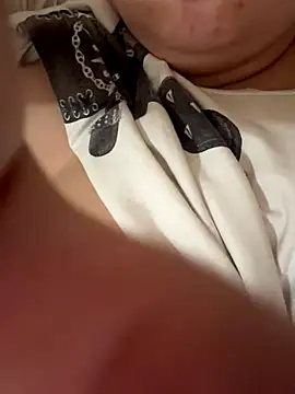 Snapshot of Lolalu444 chatting on 10/02/25, 05:47 Lolalu444 online show from 10/02/25, 05:47