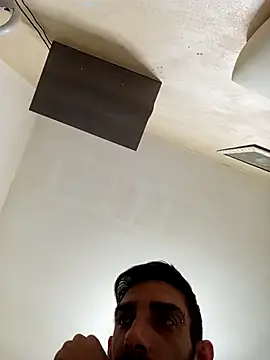 Cristian863 online show from 09/30/25, 05:51