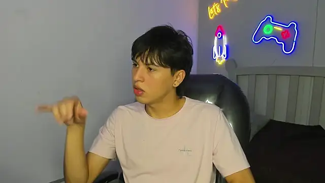 StiwenTwink online show from 10/02/25, 03:08