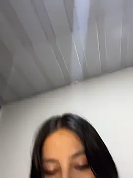 SaraMistick online show from 11/14/25, 12:59