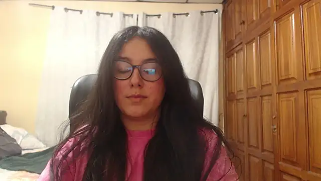 Venus cat  online show from 05/27/26, 06:10