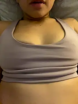 Ayliz05 online show from 10/24/25, 12:41
