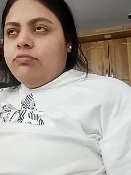 MayaCurvy online show from 10/25/25, 04:09