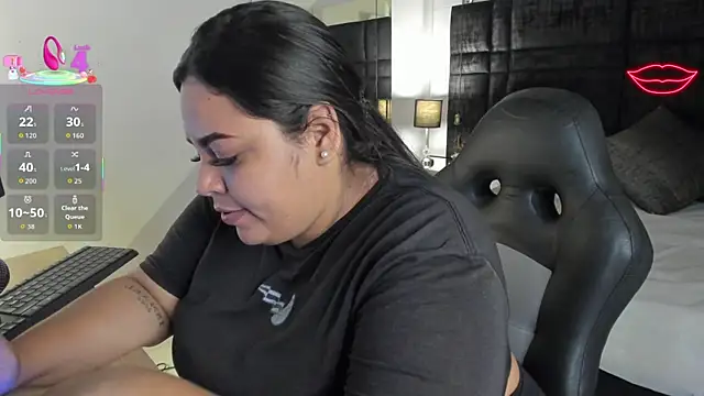 MayaCurvy online show from 01/08/26, 02:58