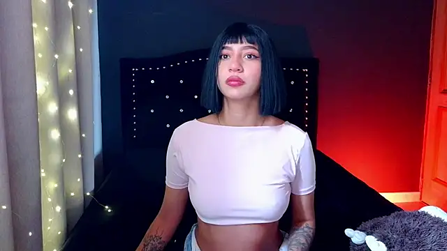 emma web  online show from 04/08/26, 01:11