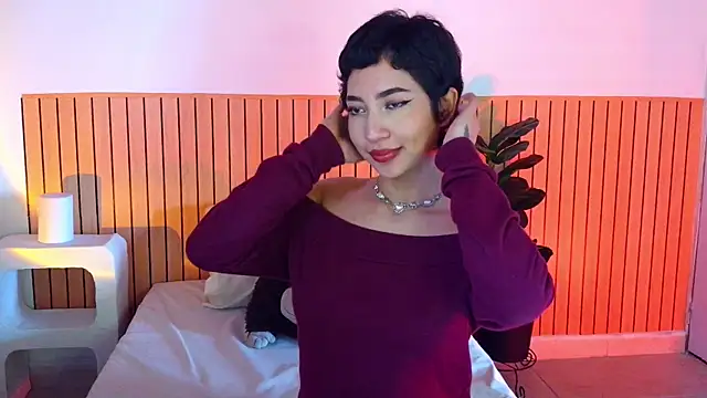 Snapshot of emma_web_ chatting on 06/18/26, 03:16 emma web online show from 06/18/26, 03:16